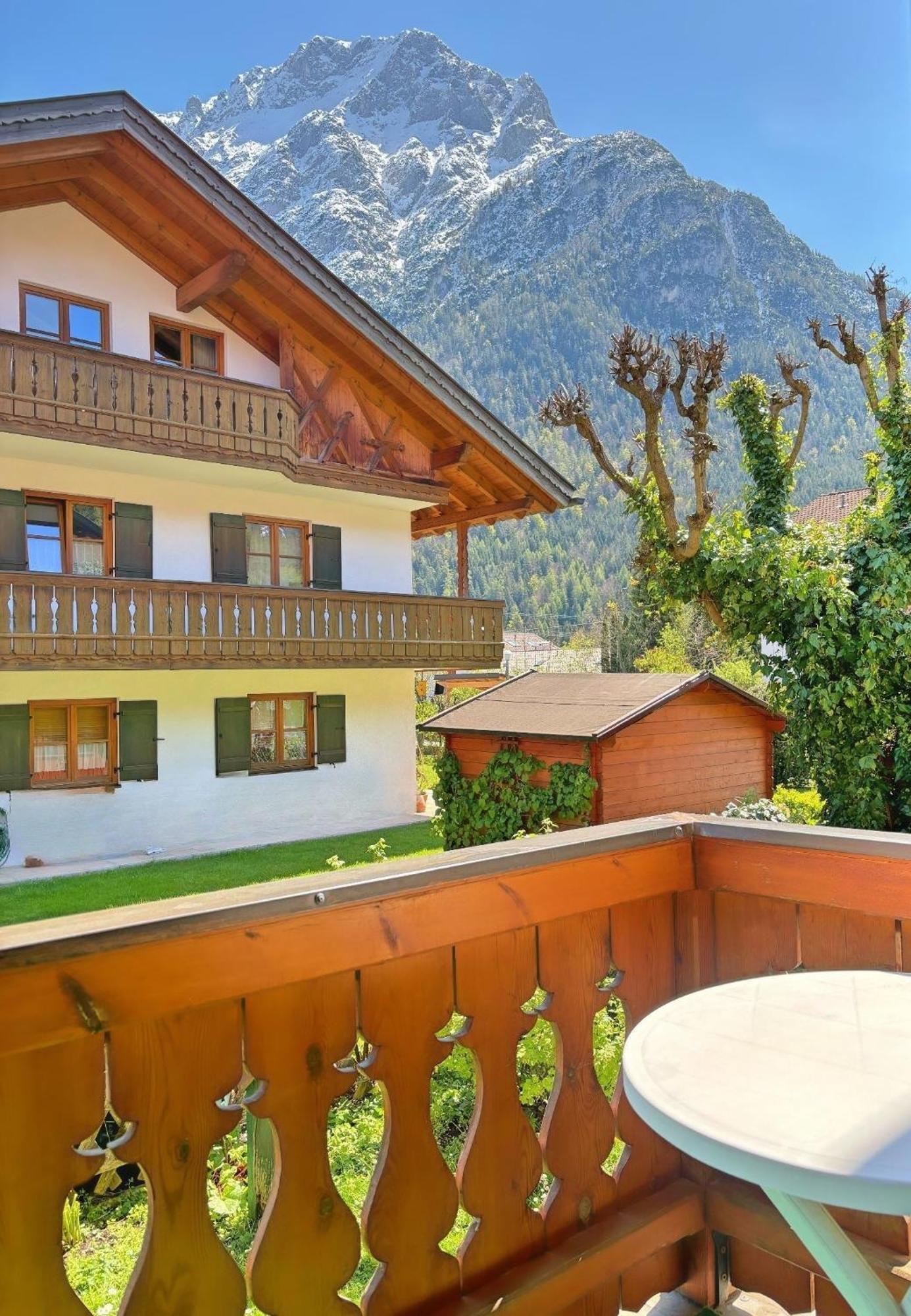 Pension Bavaria Mittenwald Exterior photo