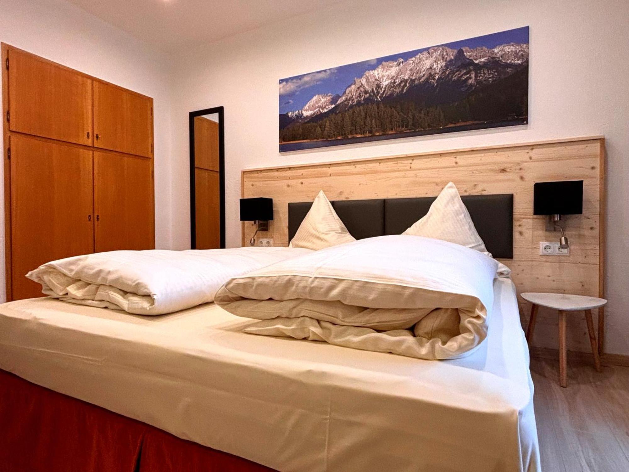 Pension Bavaria Mittenwald Exterior photo
