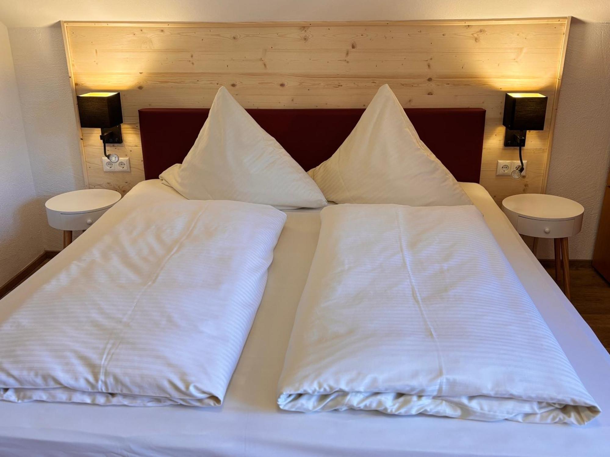 Pension Bavaria Mittenwald Exterior photo