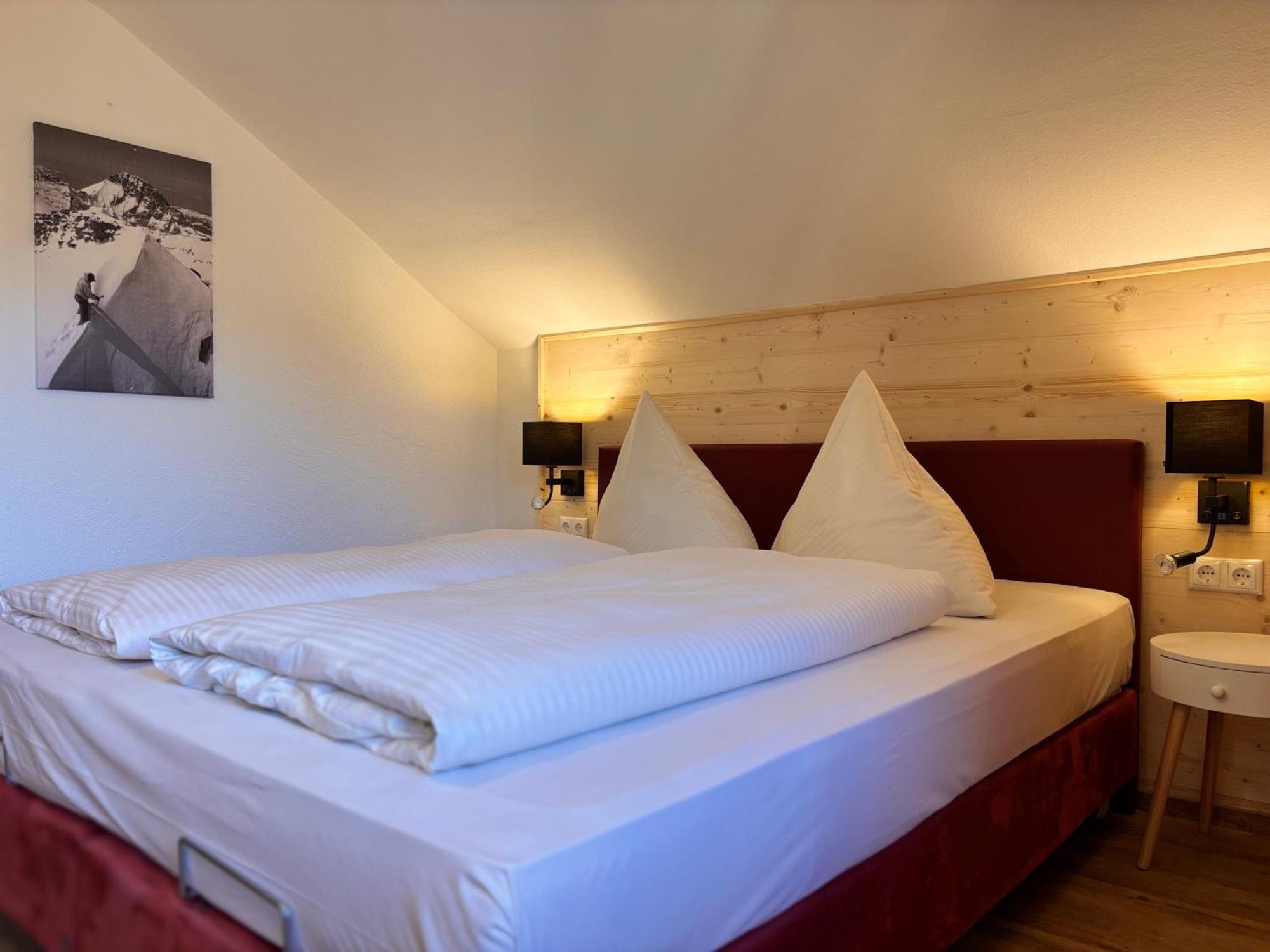 Pension Bavaria Mittenwald Exterior photo